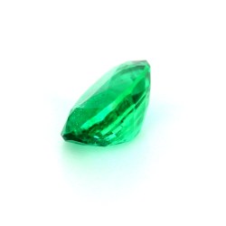 Emeraude du Brésil de 0.74 ct - Vue en perspective